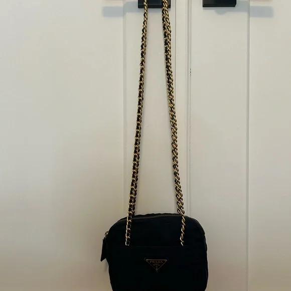 Prada - Picture 7 of 10